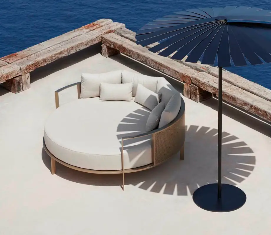 Gandia Blasco Solanas Round Chill Bed