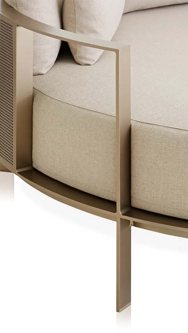 Gandia Blasco Solanas Round Chill Bed