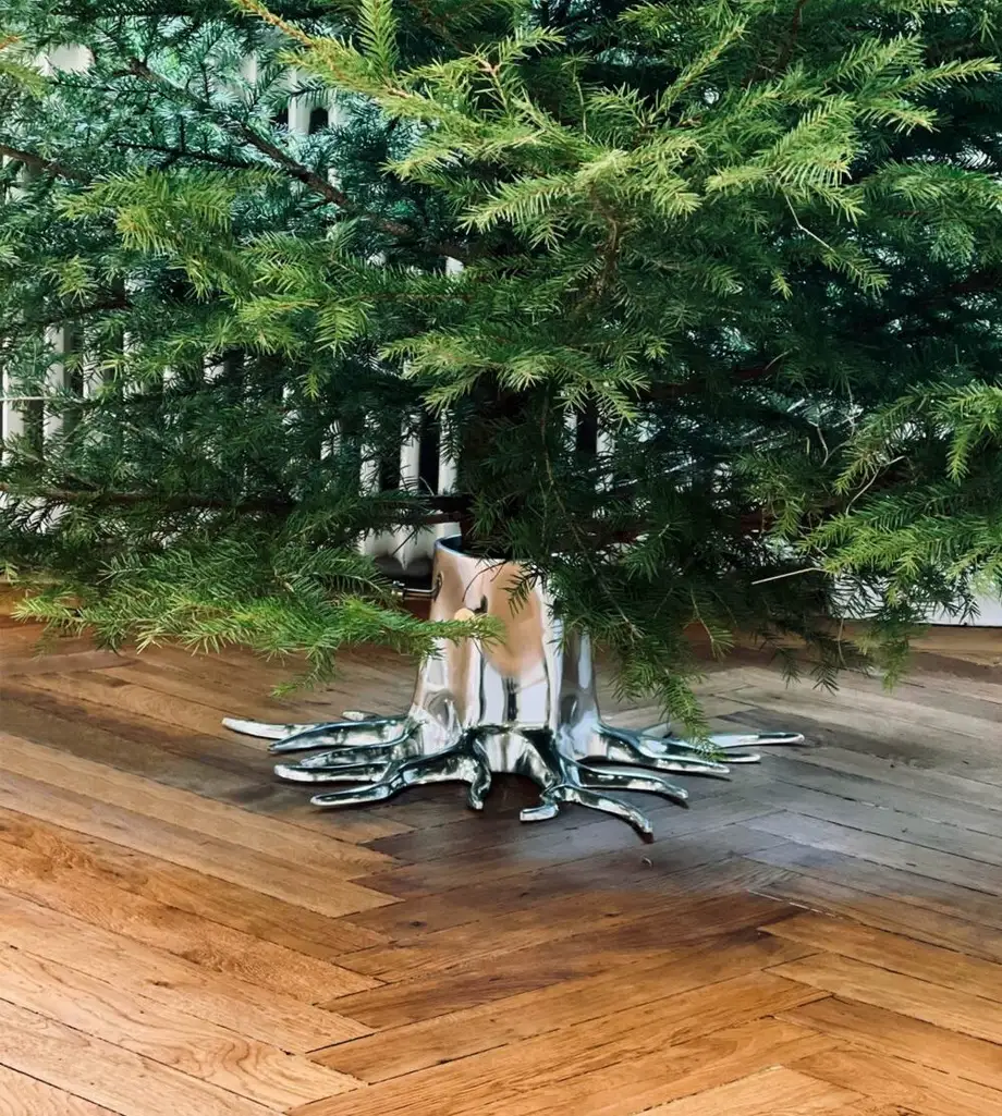 Garden Glory The Root Christmas Tree Stand Silver