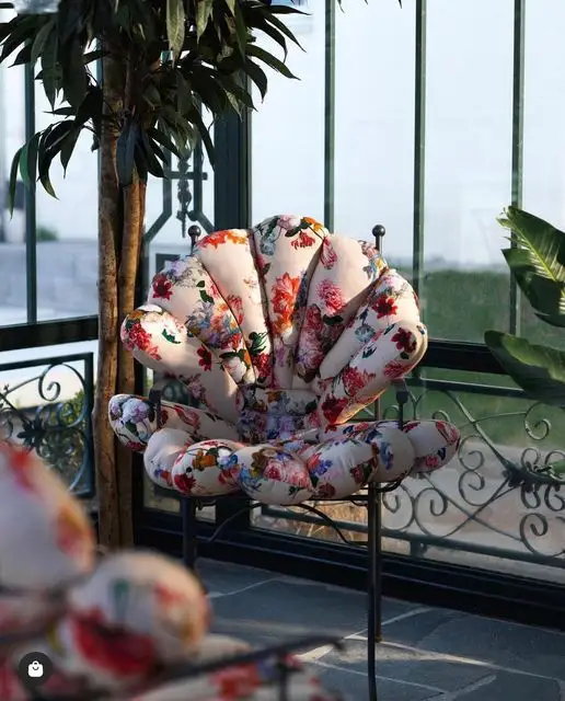 Garden Glory Shell Cushion