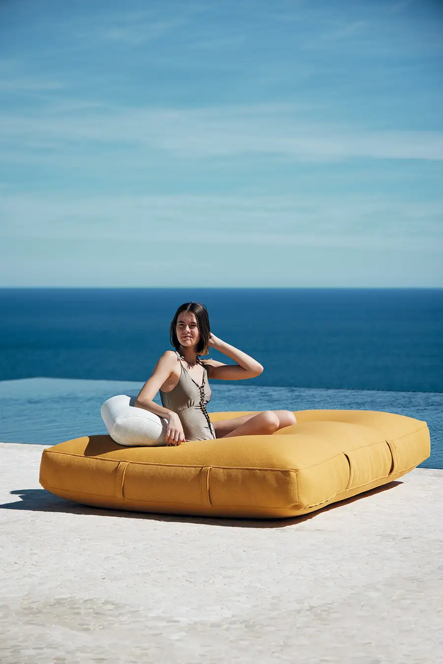 Ogo Bali Pouf