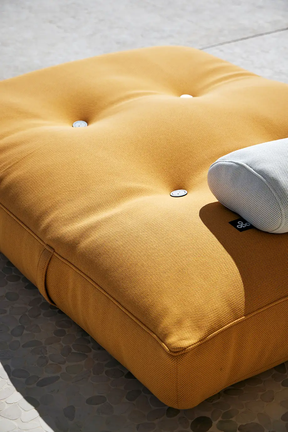 Ogo Bali Pouf