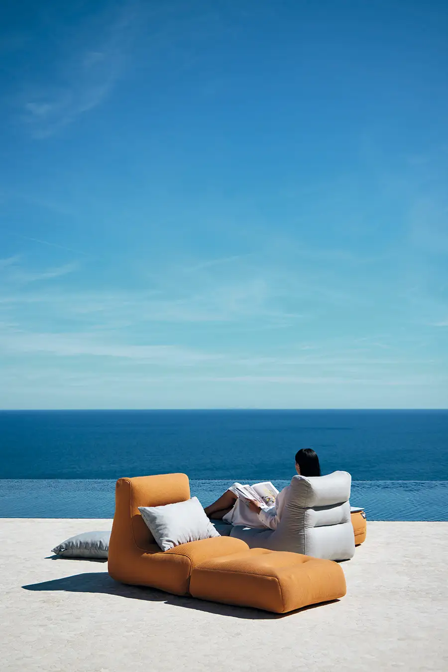 Ogo Sit Pool Seat