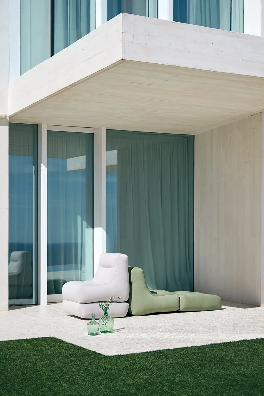 Ogo Sit Pool Seat
