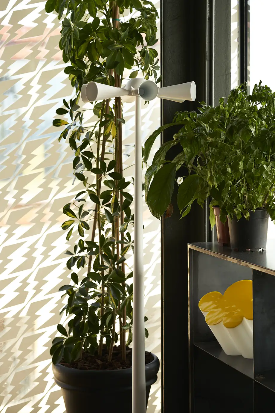 Poltronova Passiflora Table Lamp