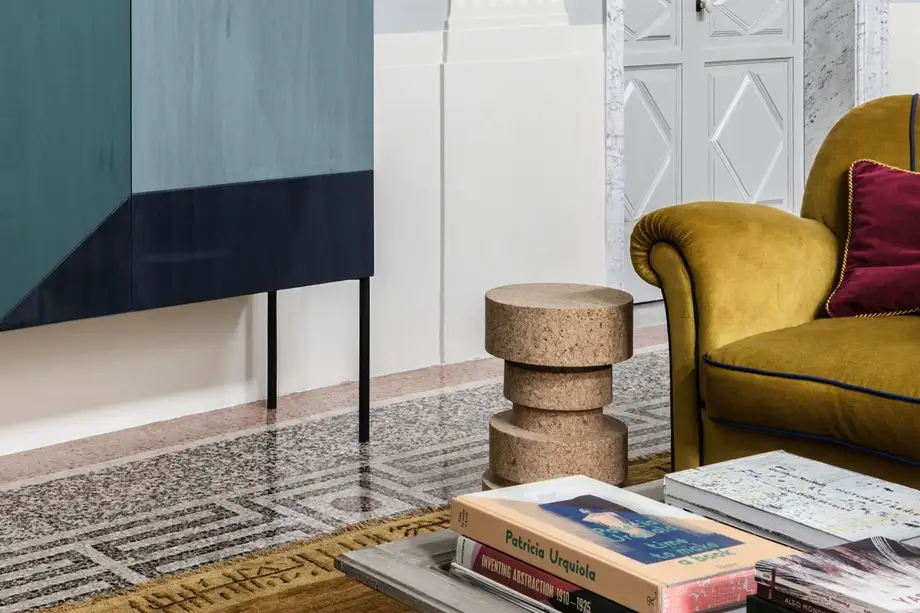 Mogg King & Queen Stool/ Coffee Table