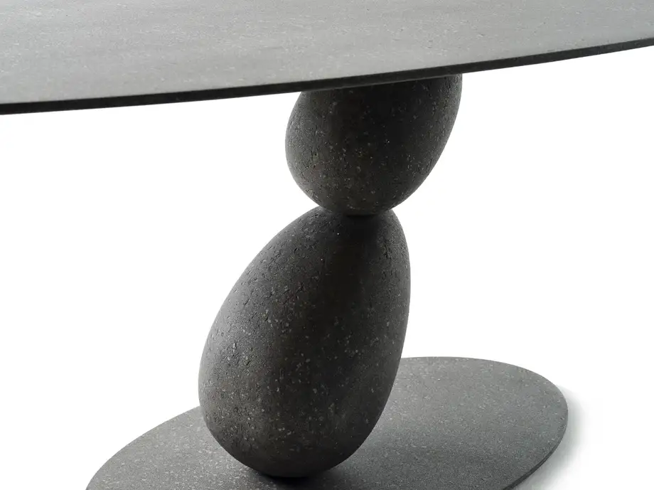 Mogg Matera Table