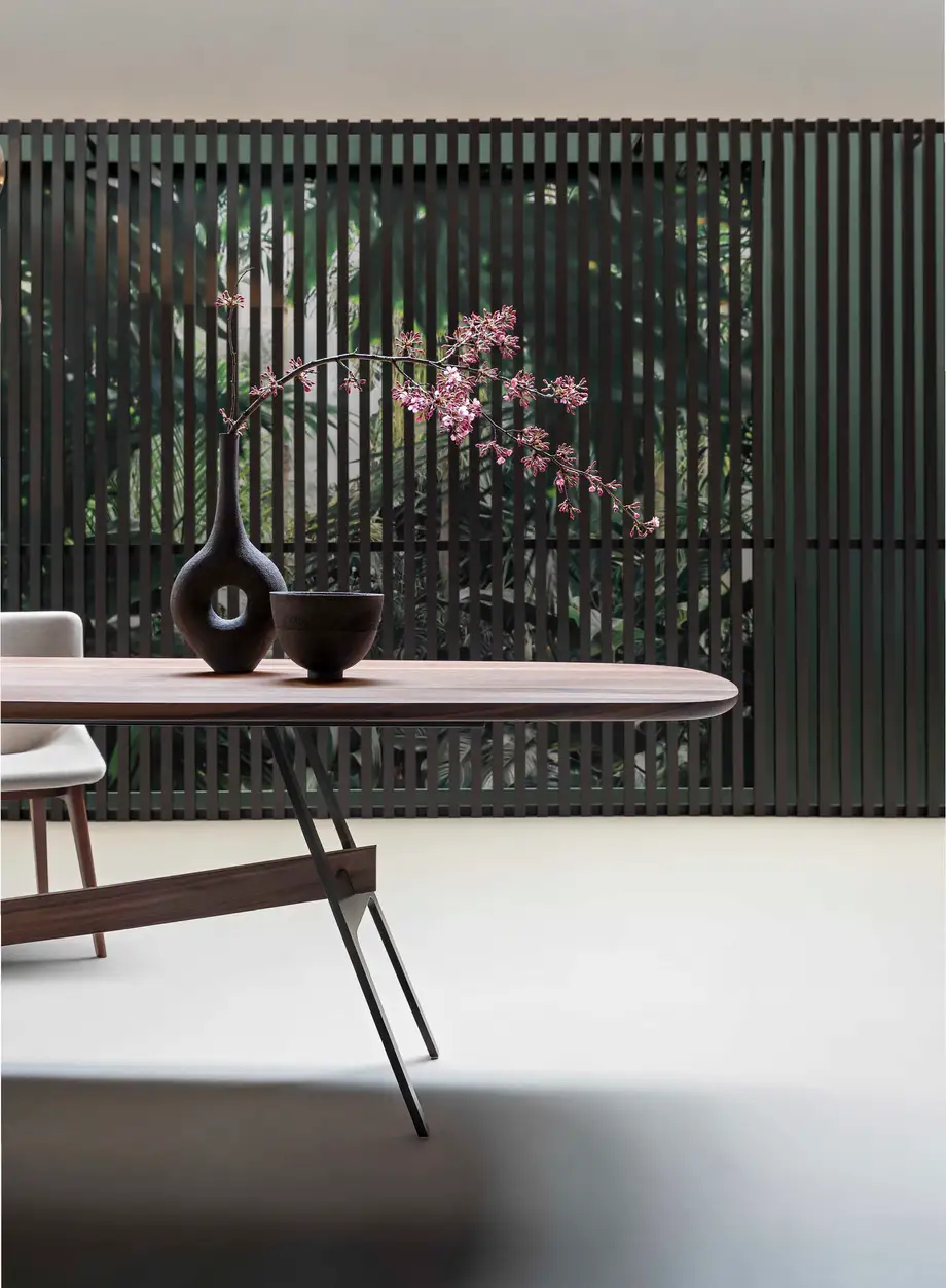 Bonaldo Slot Table