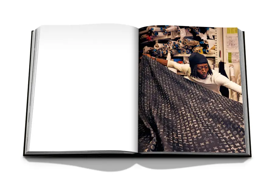 Assouline Louis Vuitton Manufactures