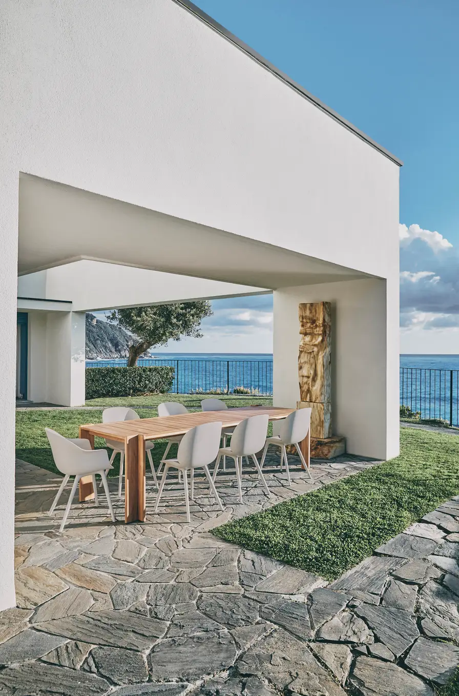 Gubi Atmosfera Dining Table