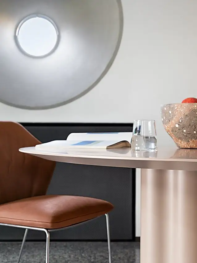 Saba Teatro Magico Table