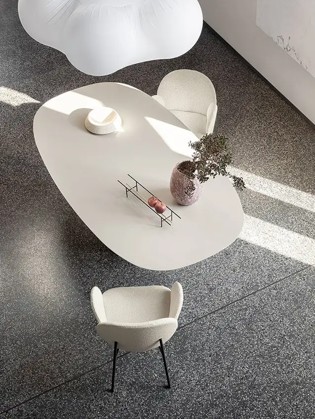 Saba Teatro Magico Table