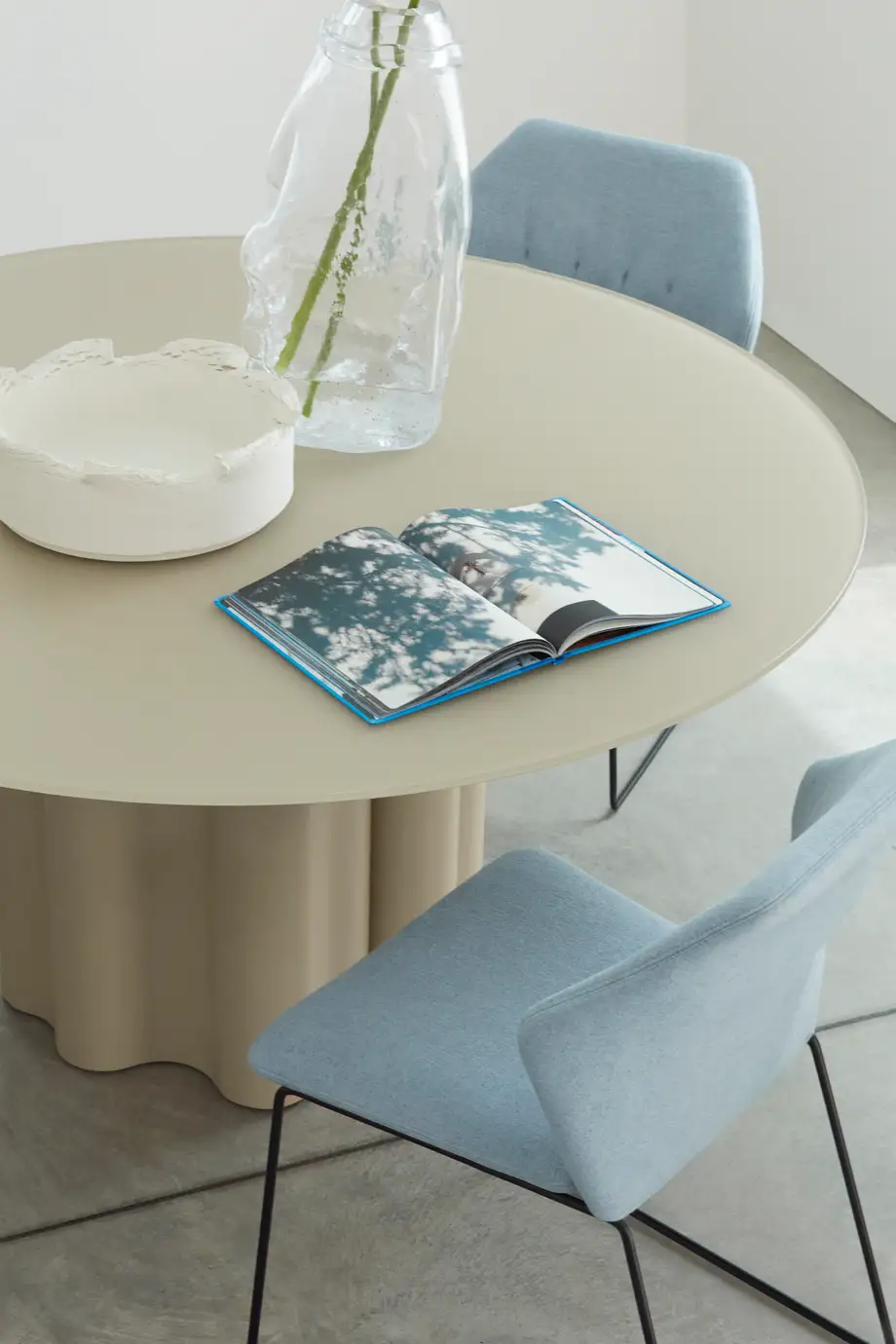 Saba Teatro Magico Table