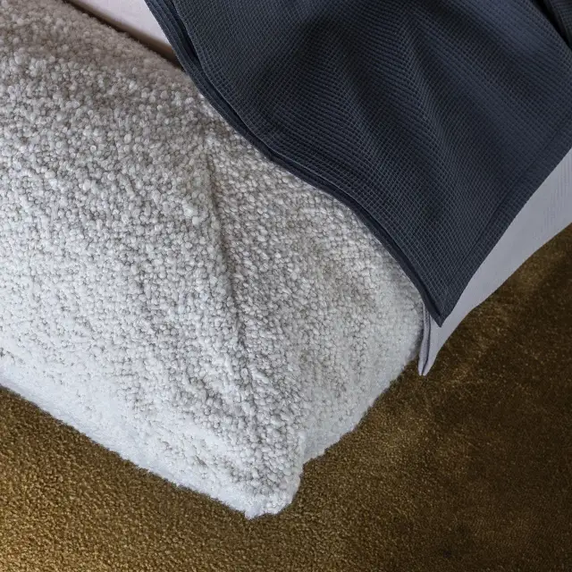 Mogg Alba Bed