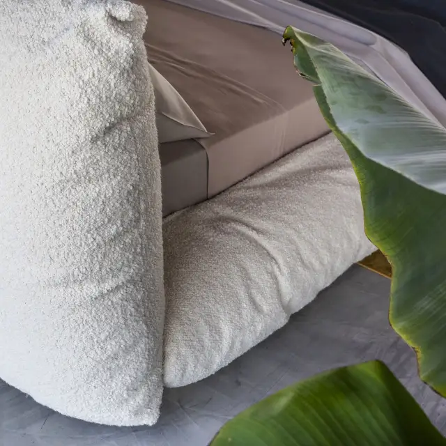 Mogg Alba Bed