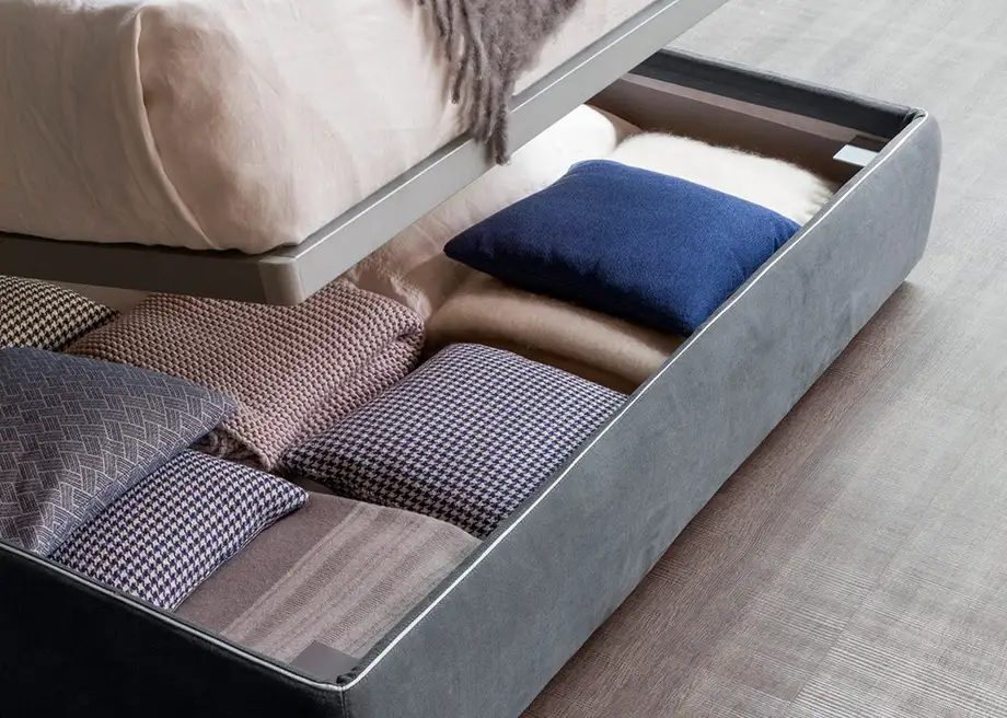 Bonaldo Tonight Single Bed