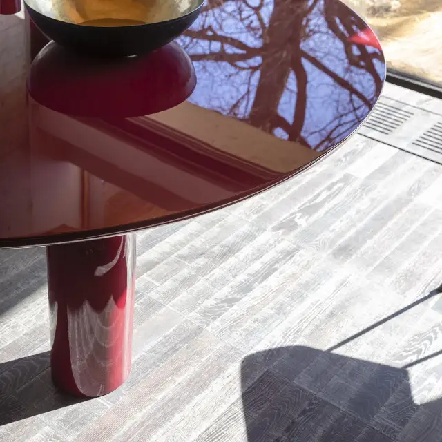 Mogg Elephante Table