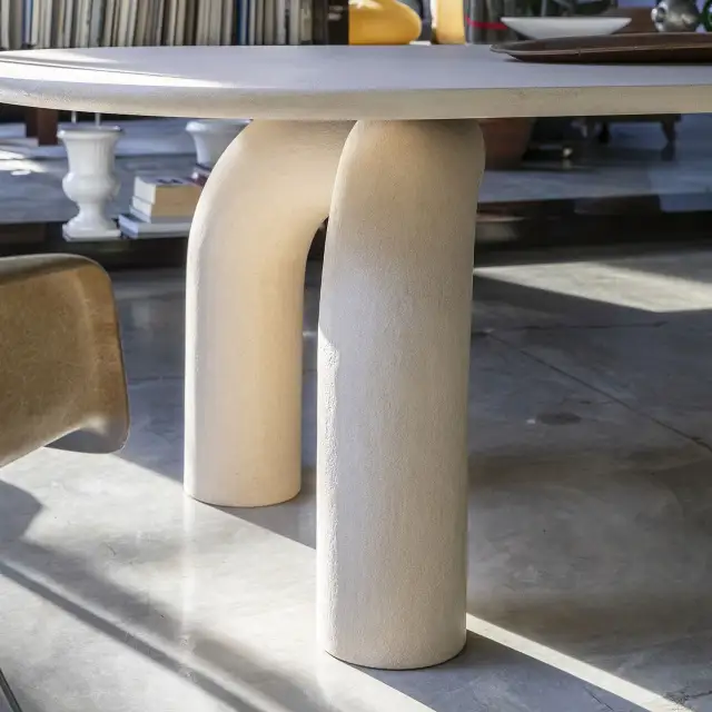 Mogg Elephante Table