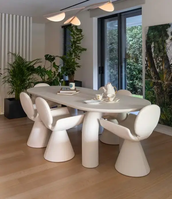 Mogg Elephante Table