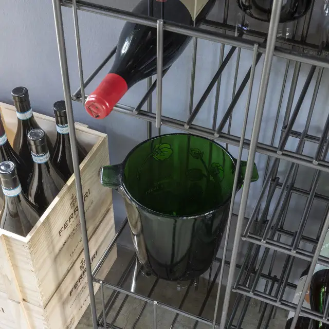 Mogg Metrica Wine