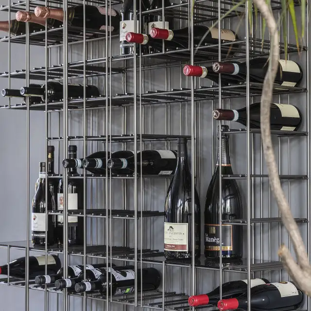 Mogg Metrica Wine