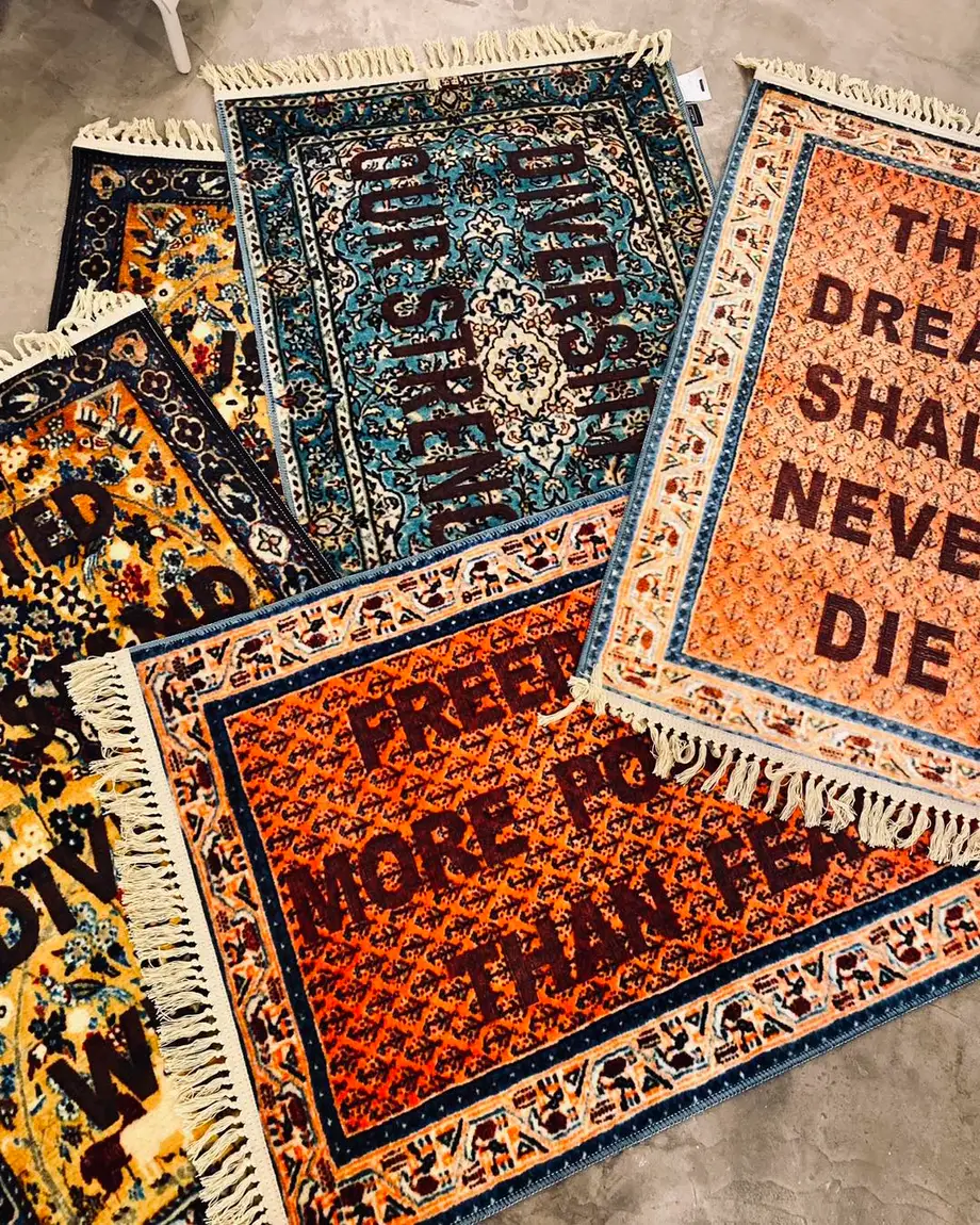 Seletti Burnt Carpet Voice