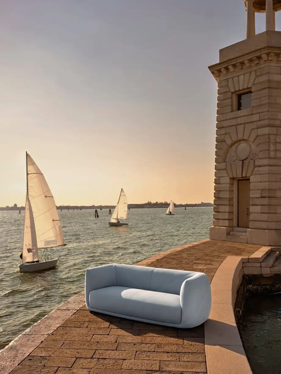 Saba Vela Sofa