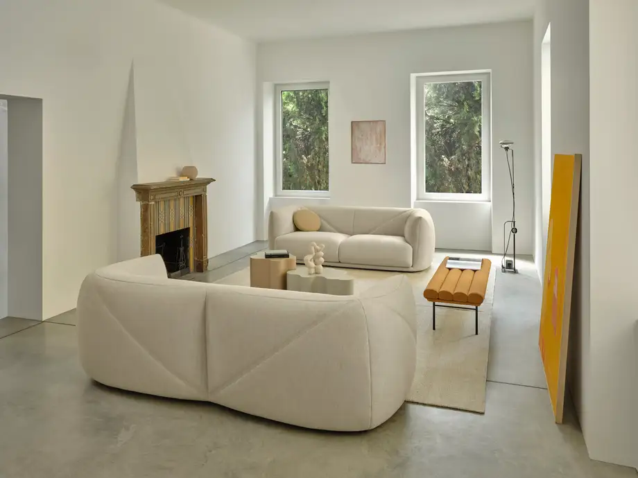Saba Vela Sofa