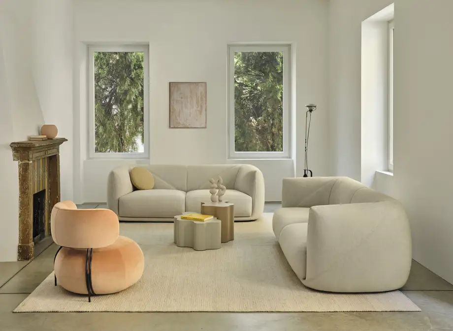Saba Vela Sofa