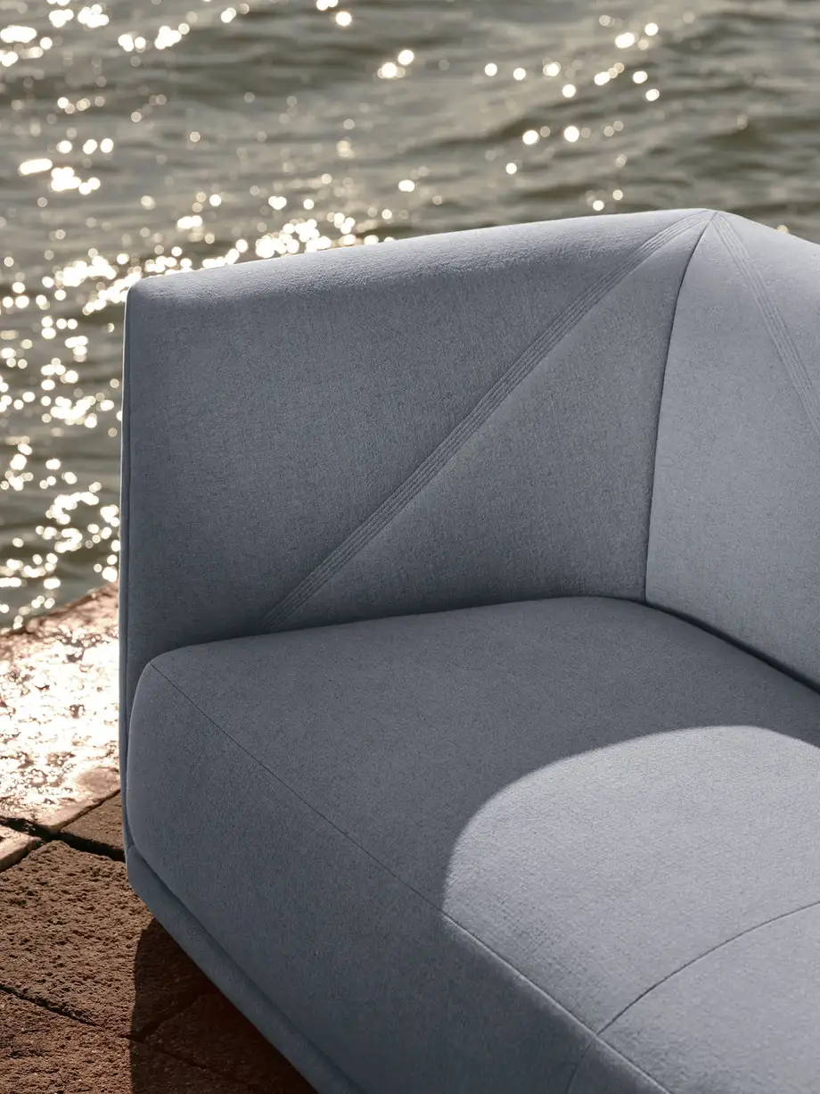 Saba Vela Sofa