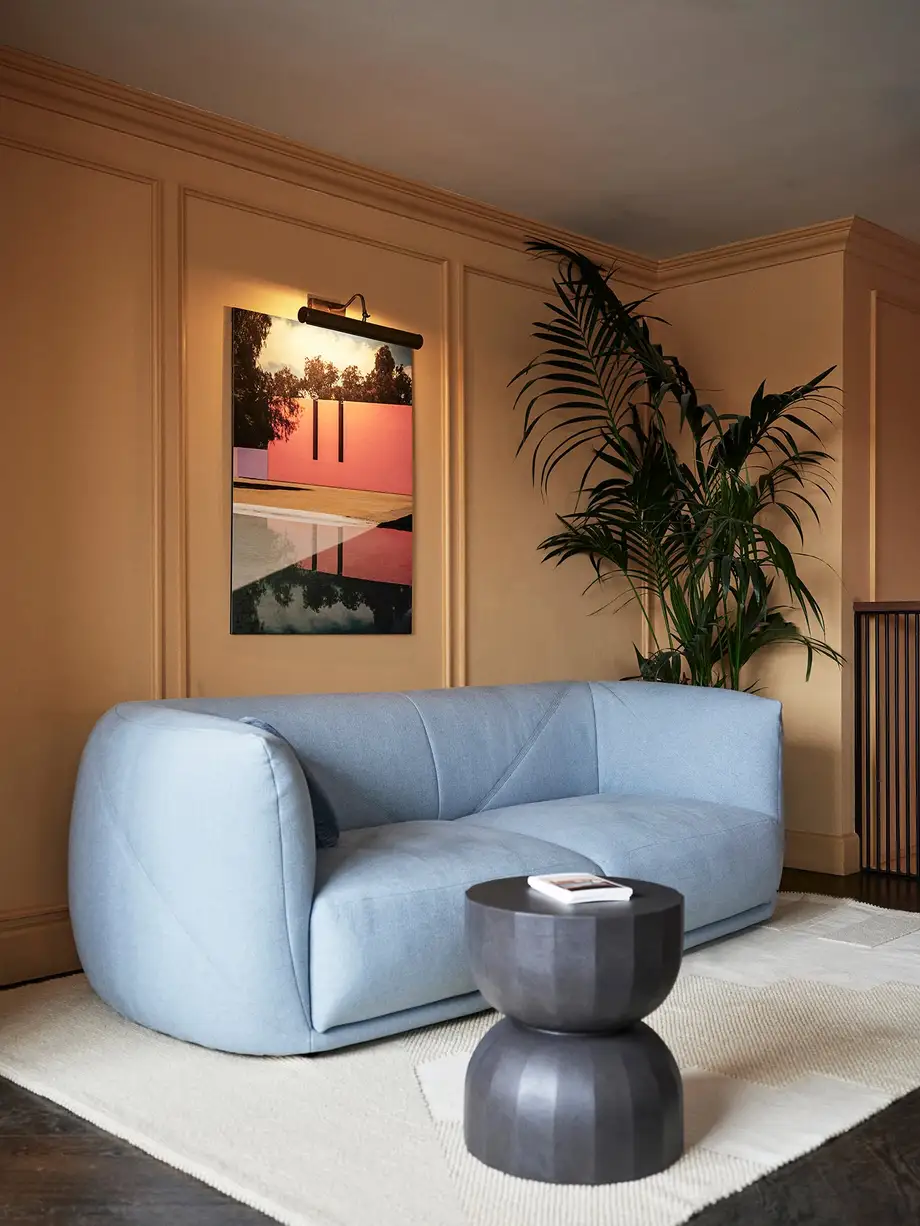 Saba Vela Sofa