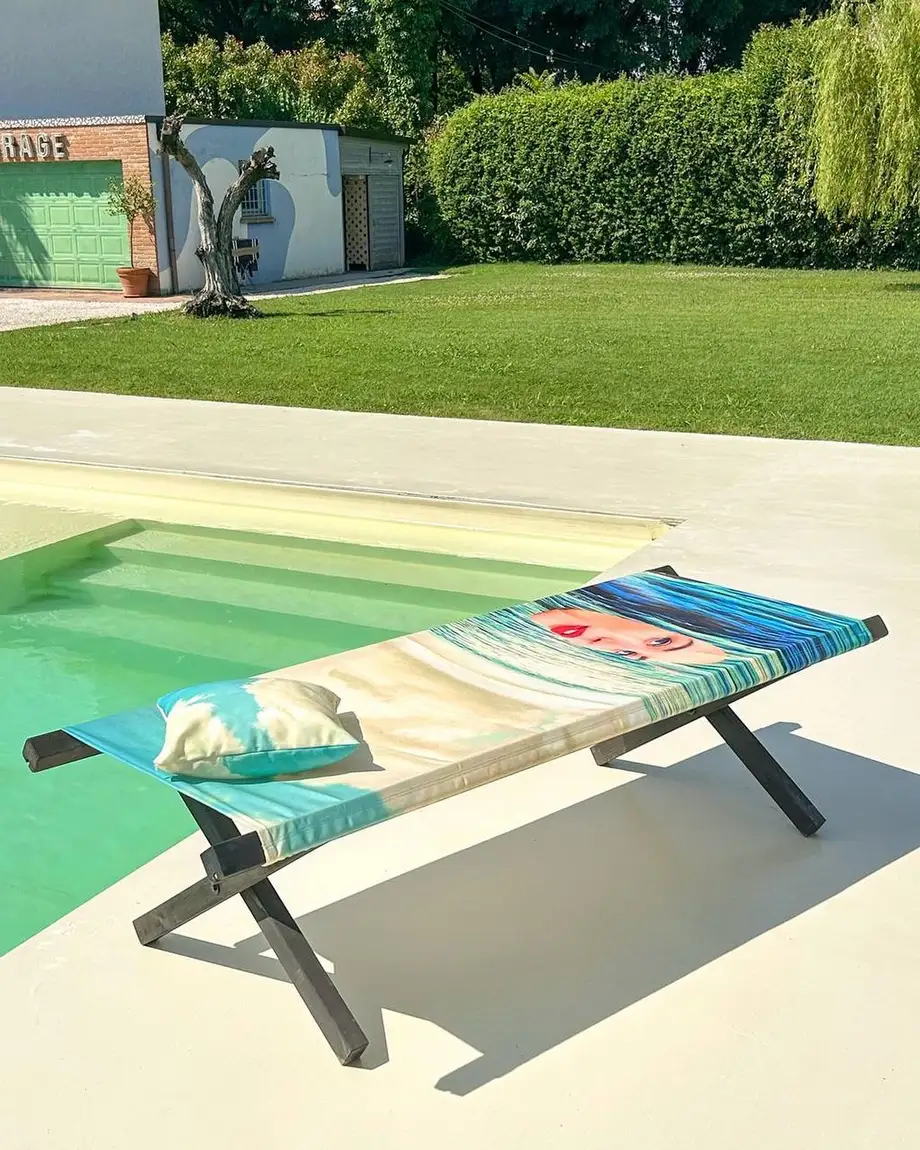 Seletti Toiletpaper Poolbed Seagirl
