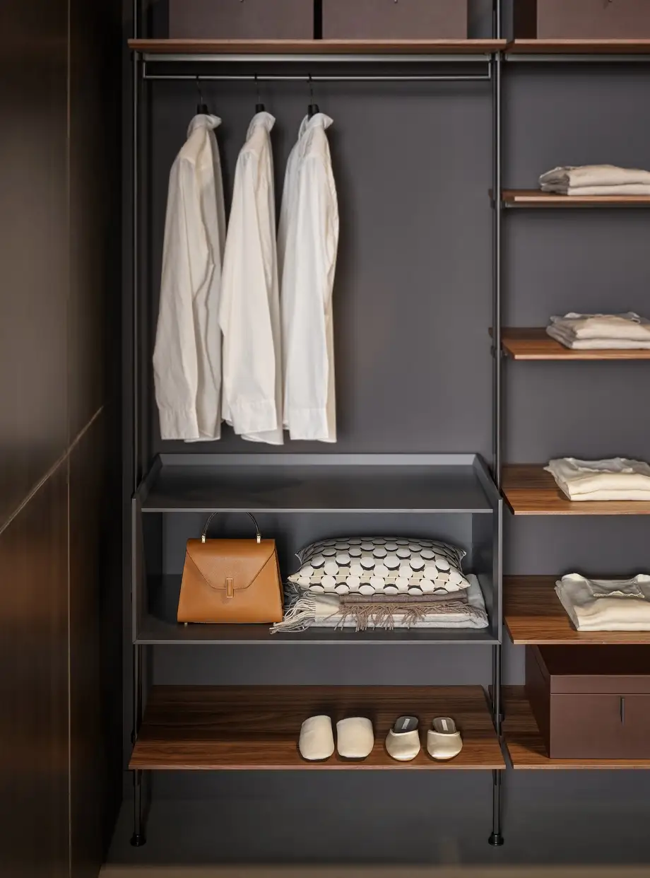 Bonaldo Roll Walk-In Closet