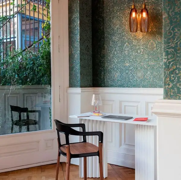 RS Barcelona Plec Desk