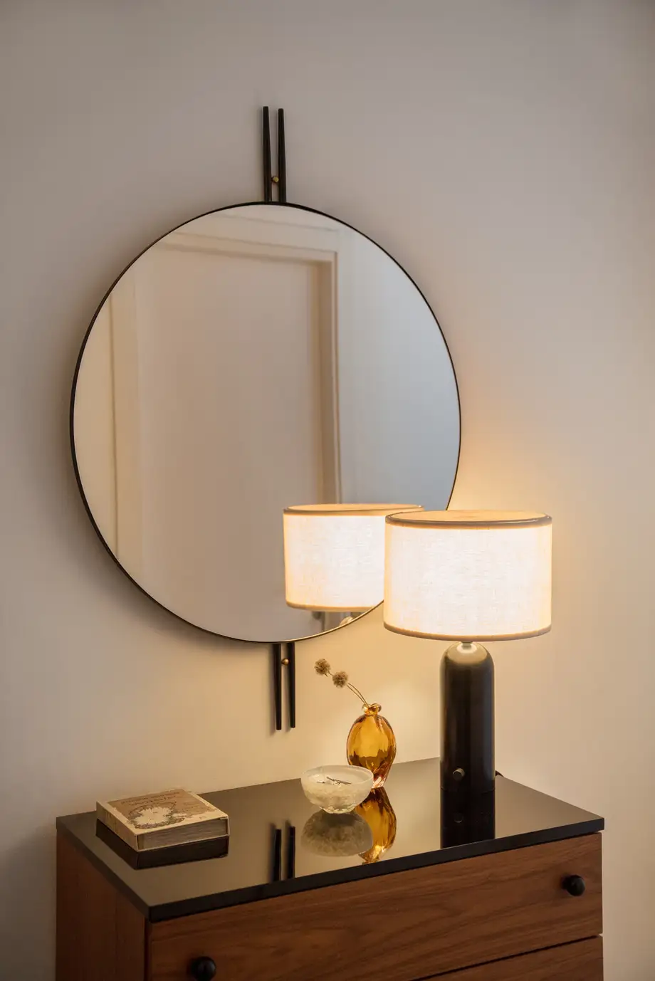 Gubi Gravity Table Lamp