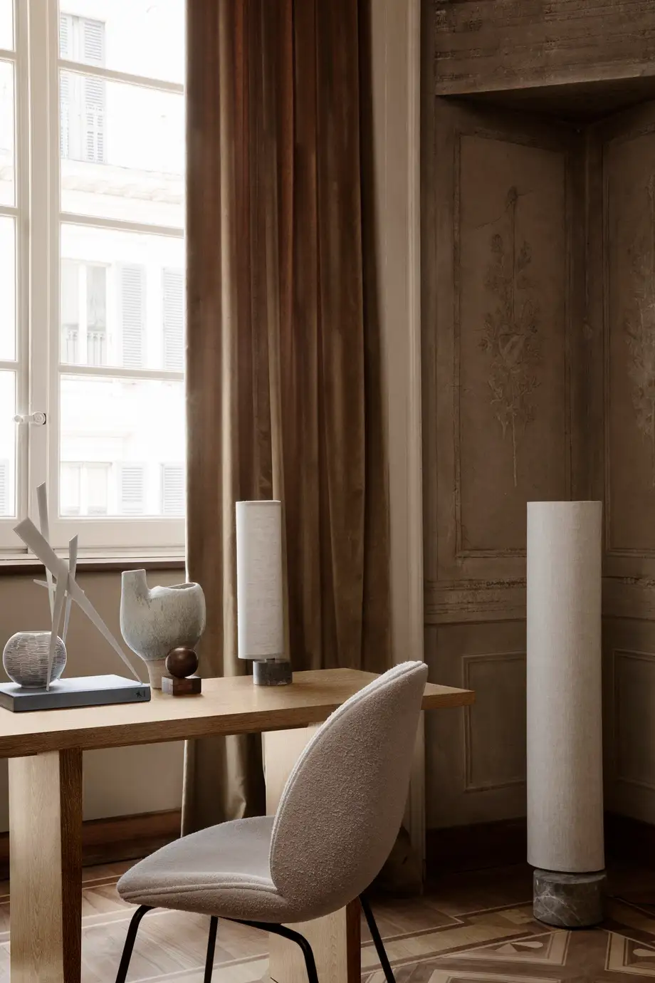 Gubi Private Desk