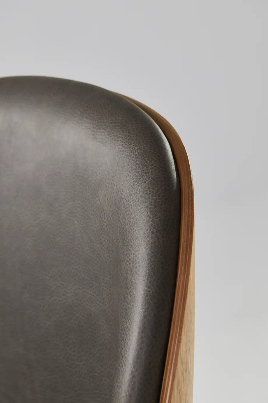Gubi Beetle Bar Chair 3D Veneer 