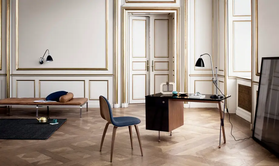 Gubi 62 Desk