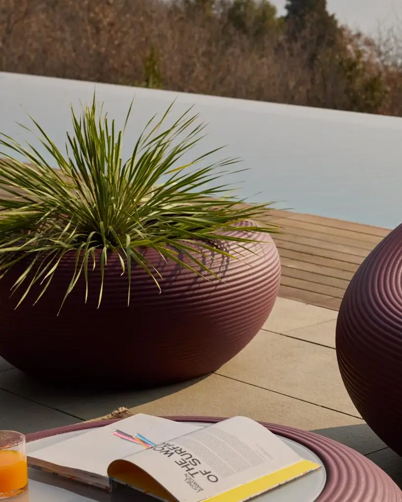 Qeeboo Nami Planter