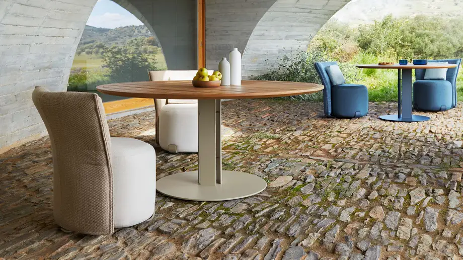 Gandia Blasco Isla Dining Table
