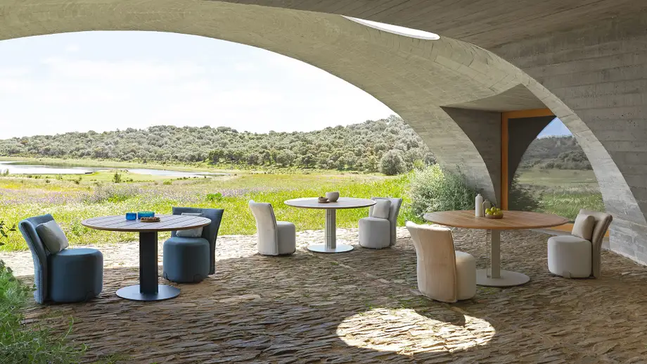 Gandia Blasco Isla Dining Table