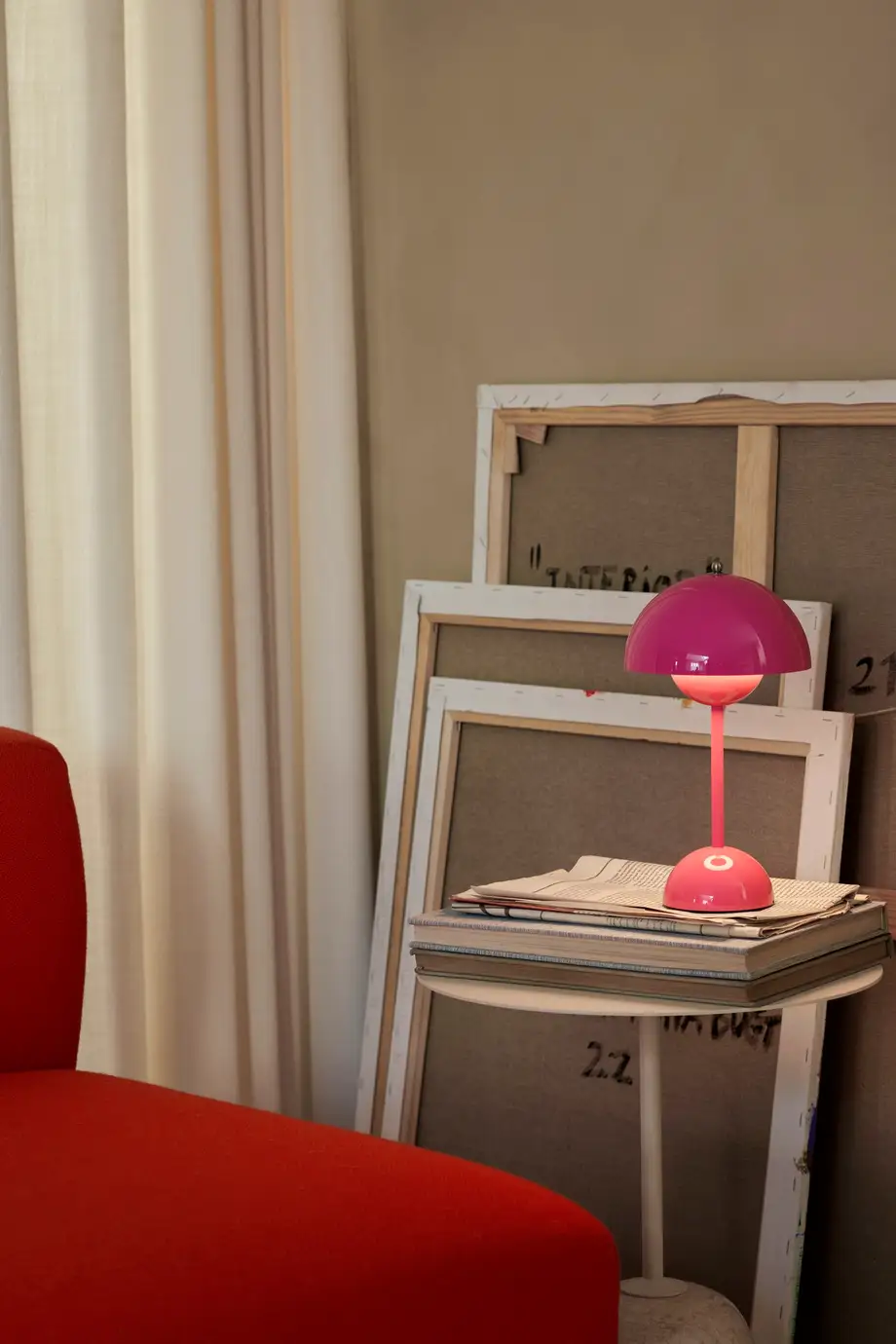 &Tradition Flowerpot Portable Table Lamp