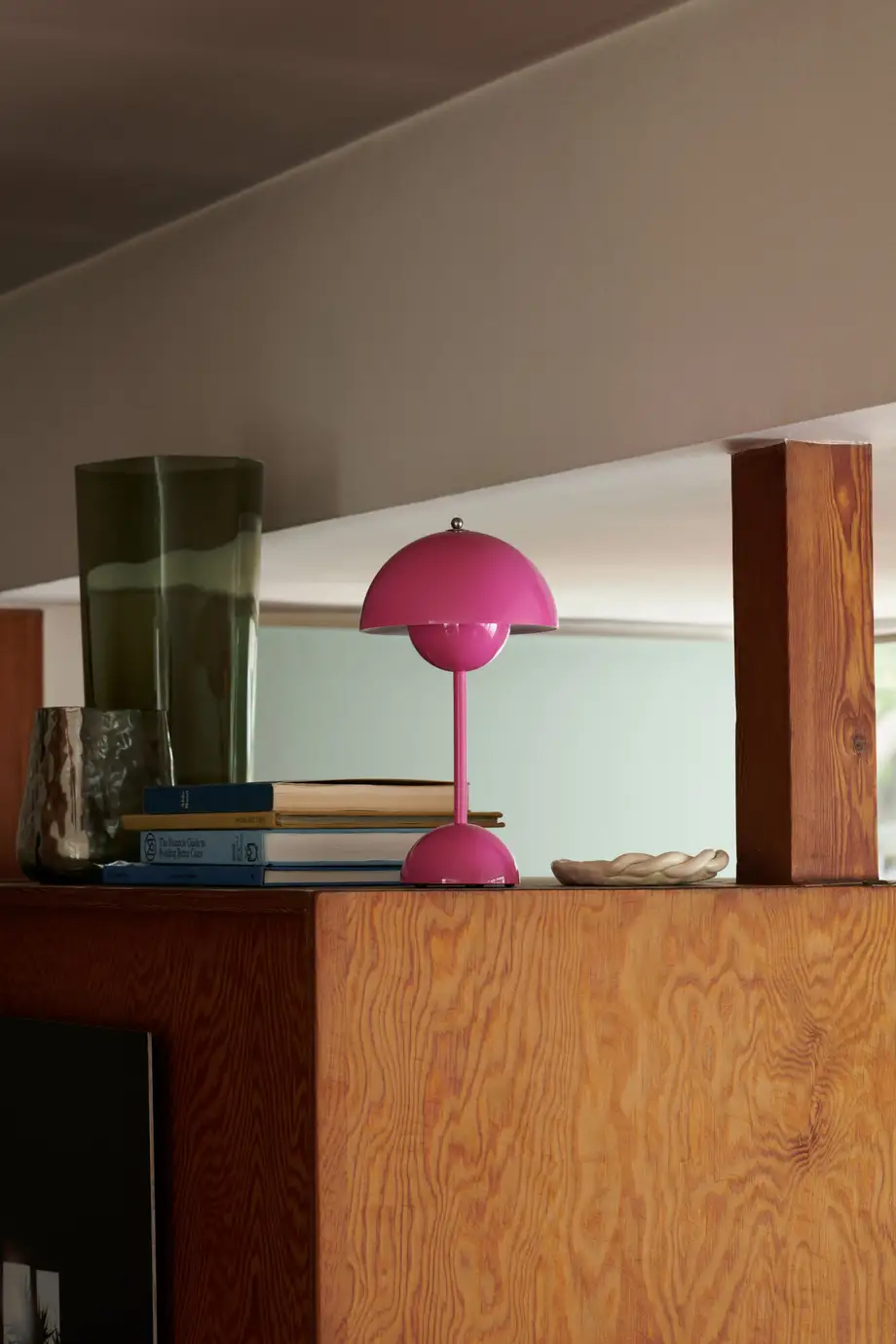 &Tradition Flowerpot Portable Table Lamp