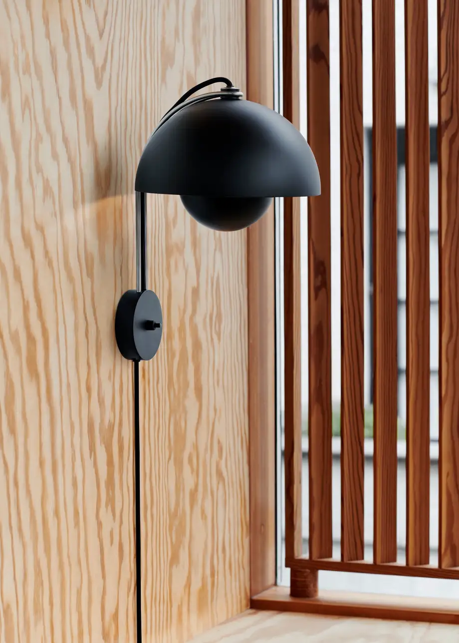 &Tradition Flowerpot Wall Lamp