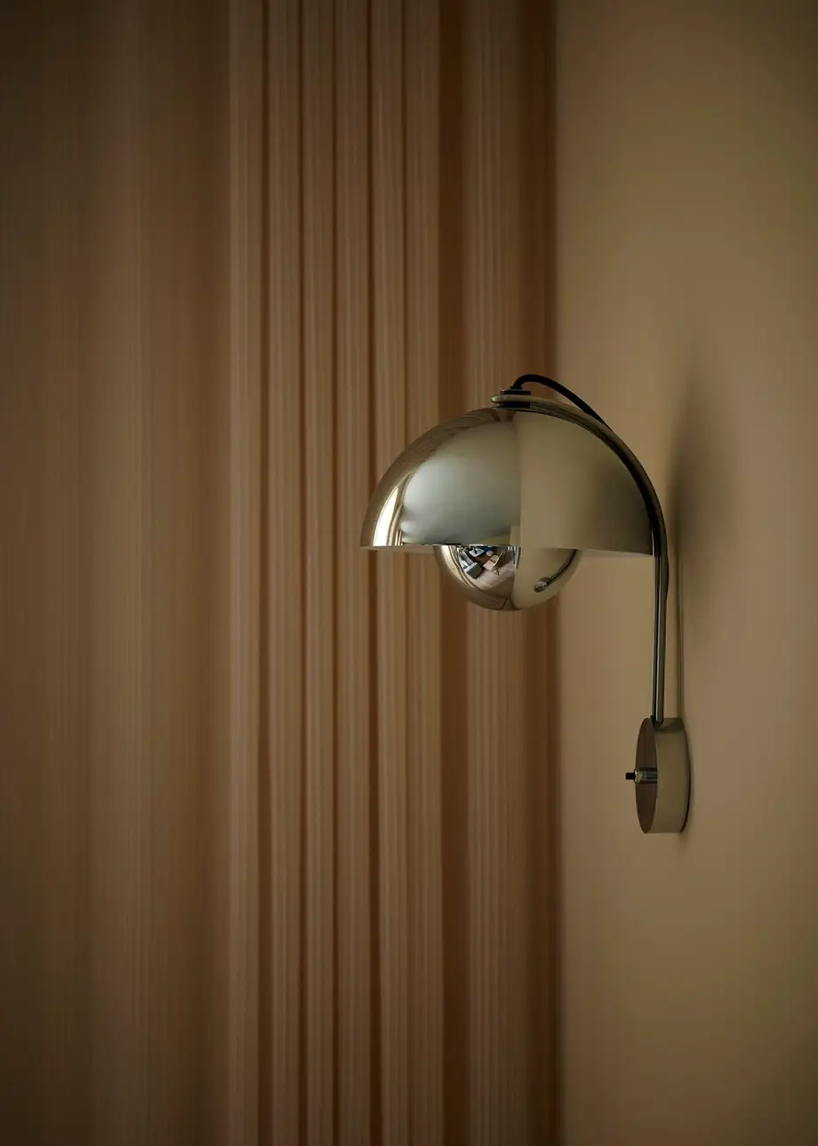 &Tradition Flowerpot Wall Lamp