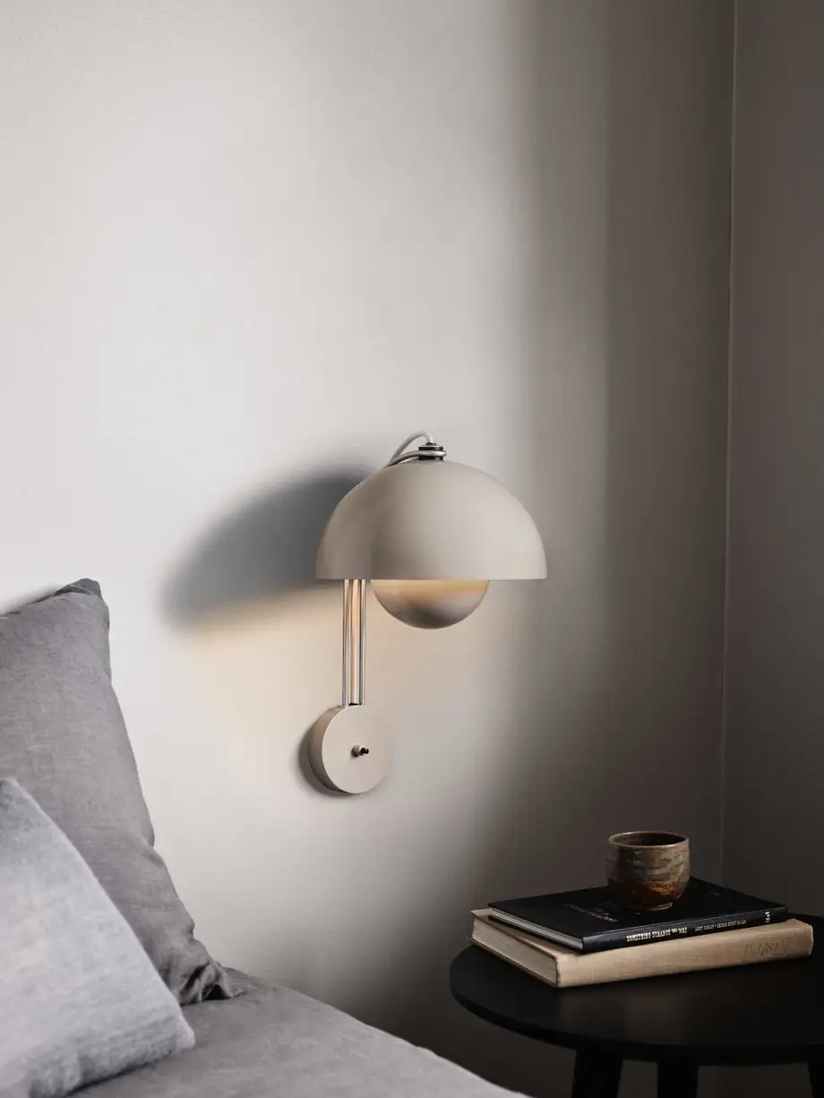 &Tradition Flowerpot Wall Lamp