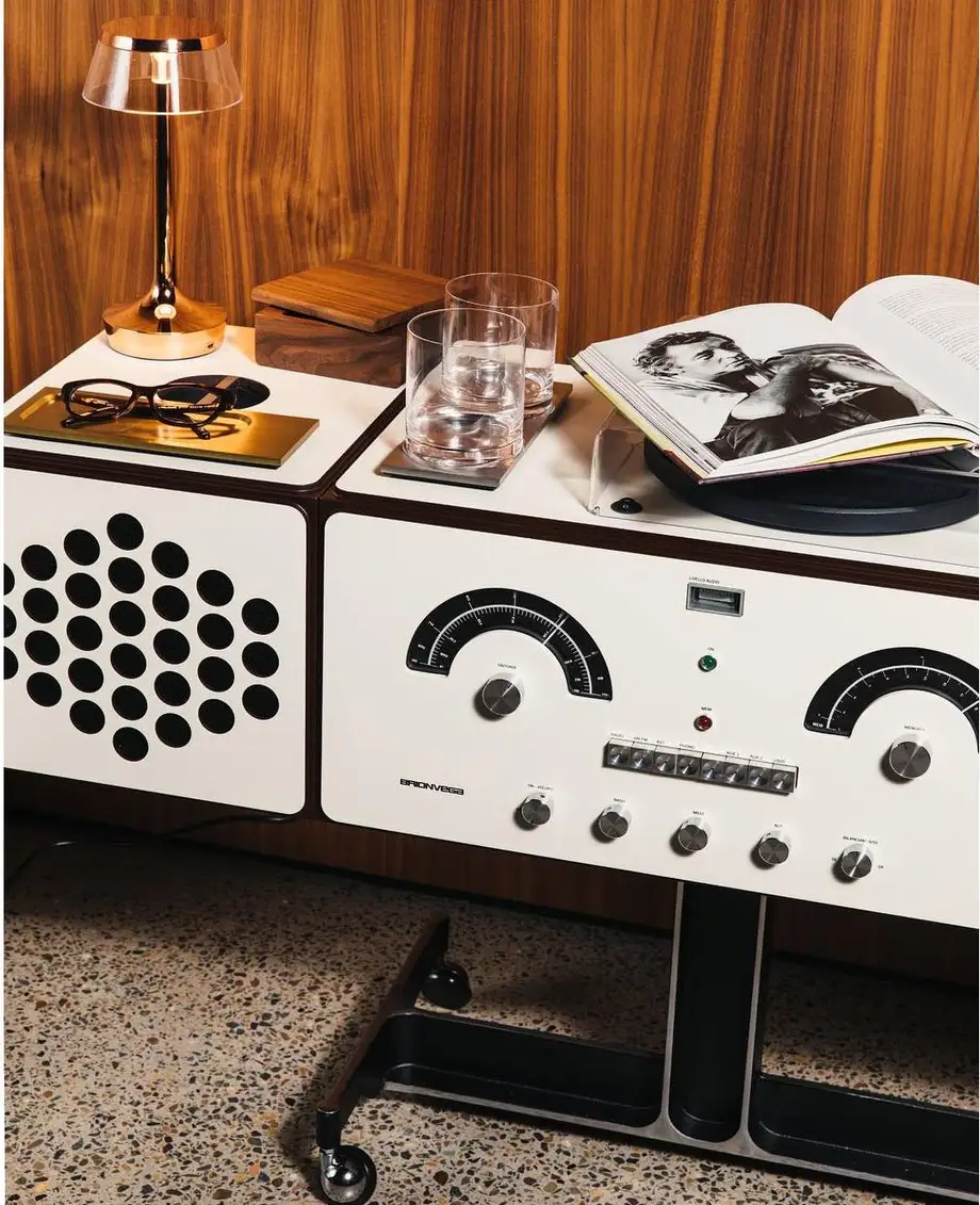 Brionvega Radiofonografo rr226