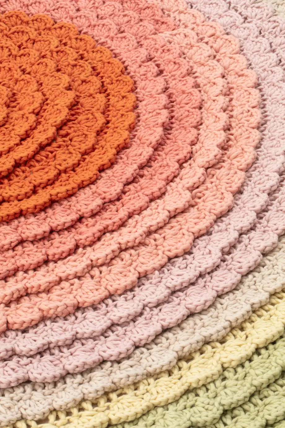 CC-Tapis Swirl Spring