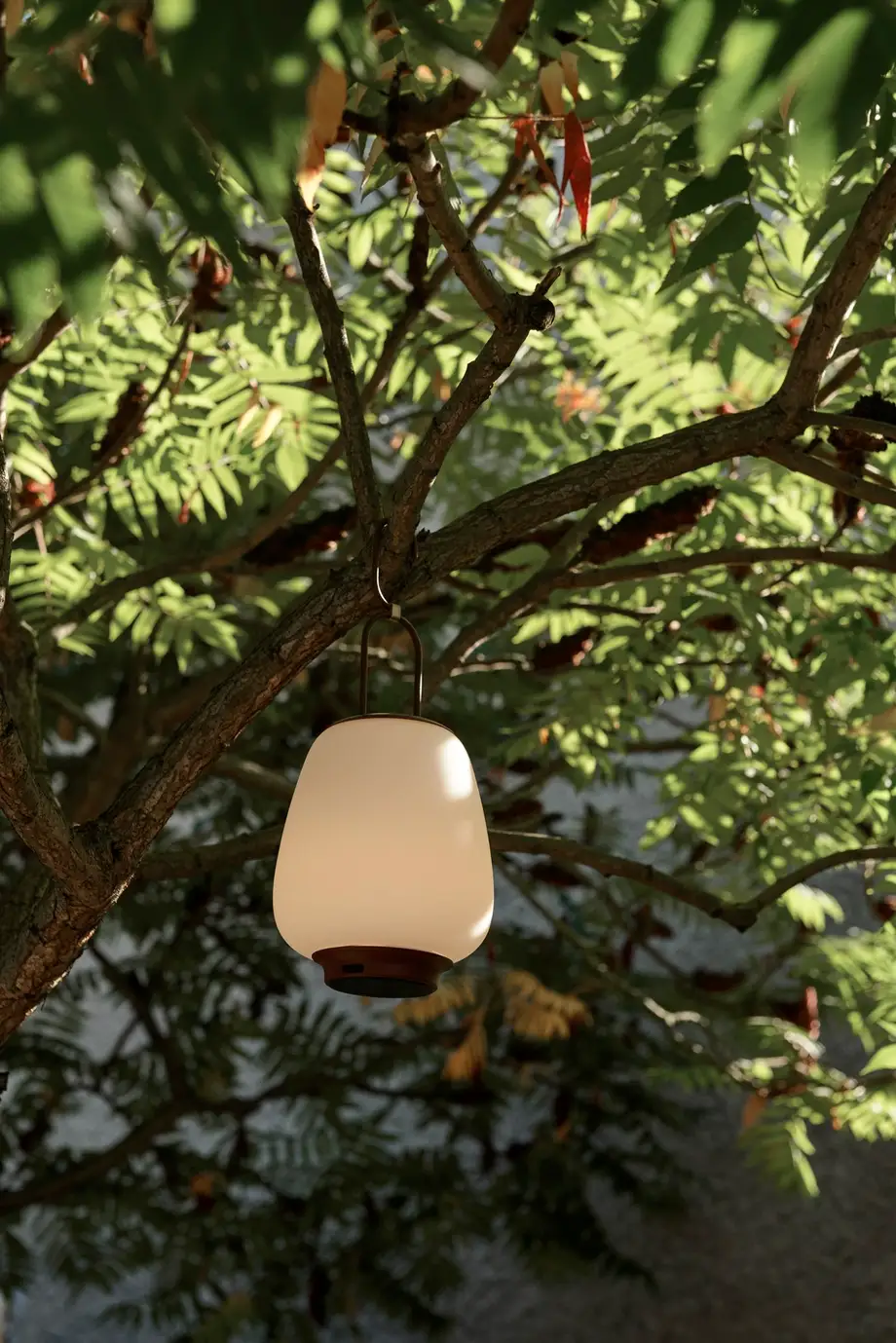 &Tradition Lucca Portable Table Lamp