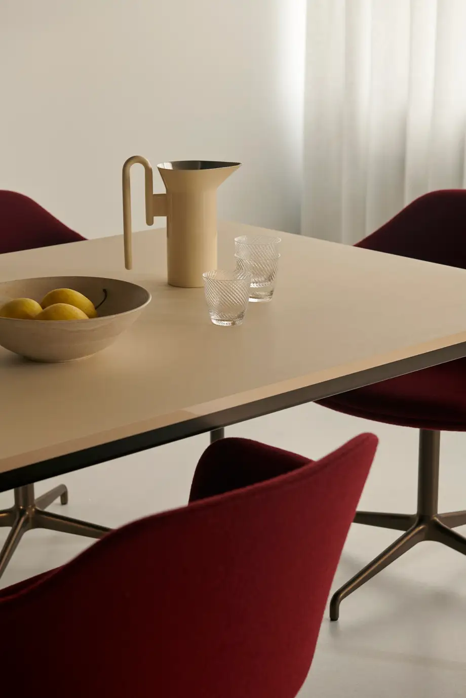 &Tradition Momento Jug